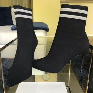 Steve Madden heeled “sock” booties